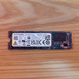 KIOXIA 키오시아 (도시바 Toshiba) M.2 2280 80mm NVMe SSD 512GB 판매합니다