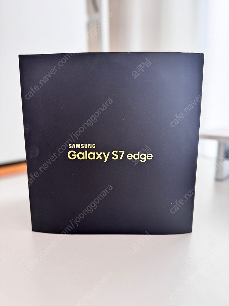 갤럭시S7 엣지 배트맨에디션 미개봉 판매합니다. 이미지