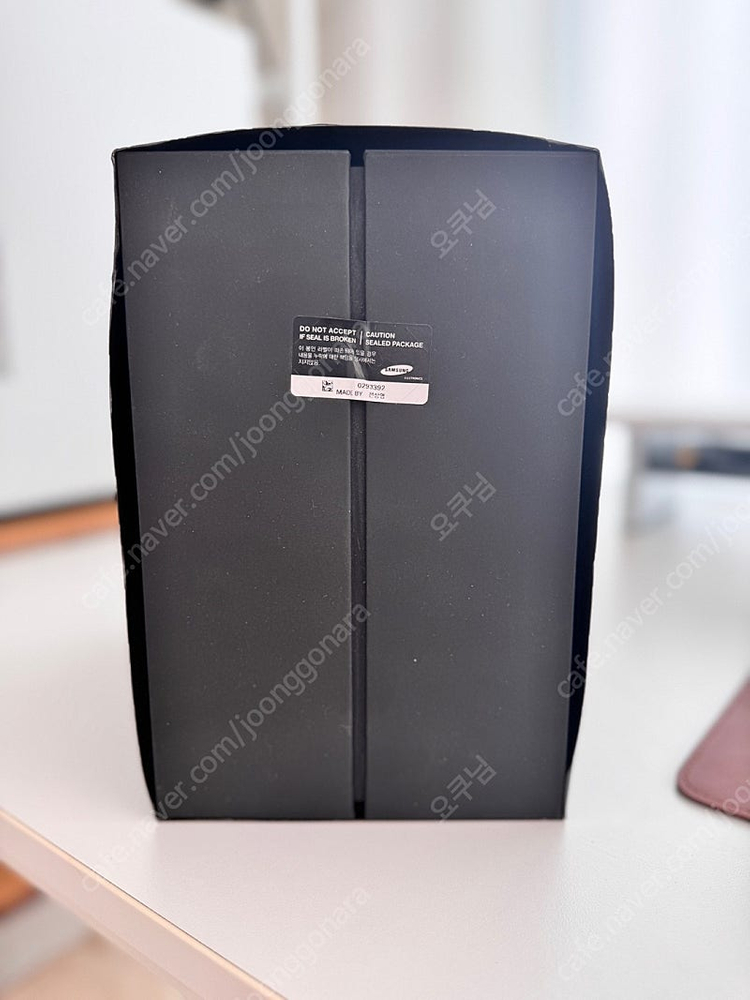 갤럭시S7 엣지 배트맨에디션 미개봉 판매합니다. 이미지