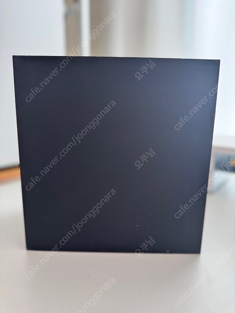 갤럭시S7 엣지 배트맨에디션 미개봉 판매합니다. 이미지