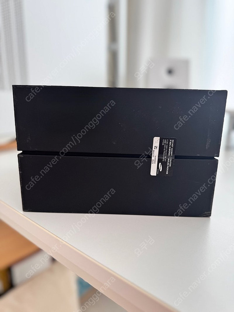 갤럭시S7 엣지 배트맨에디션 미개봉 판매합니다. 이미지