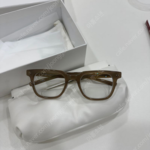 젠틀몬스터 메종 마르지엘라 MM117 브라운 클리어