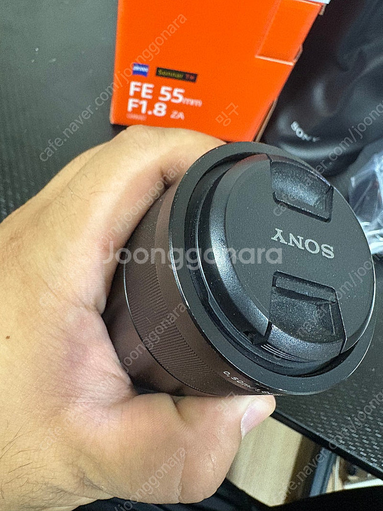 소니 FE 55mm F1.8 ZA 렌즈 팝니다--1