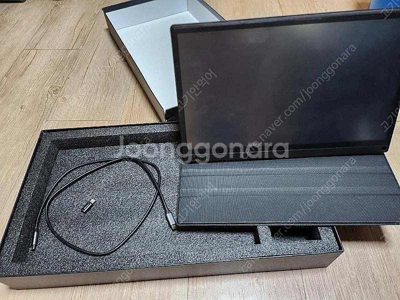 카멜 휴대용 모니터+크롬캐스트4세대4k 일괄판매--2