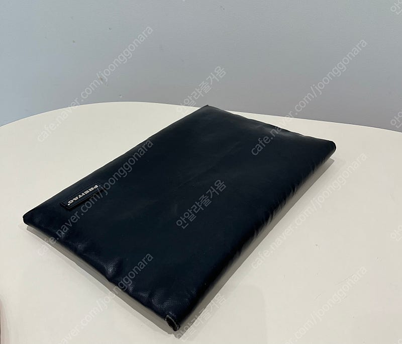 프라이탁 슬리브 올블랙 이미지