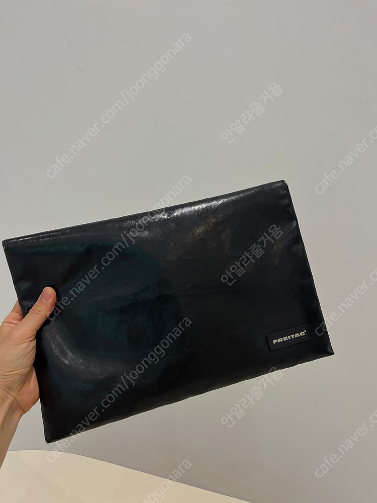 프라이탁 슬리브 올블랙 이미지