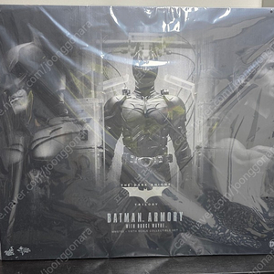 핫토이 mms702 배트맨 아머리 2.0 미개봉