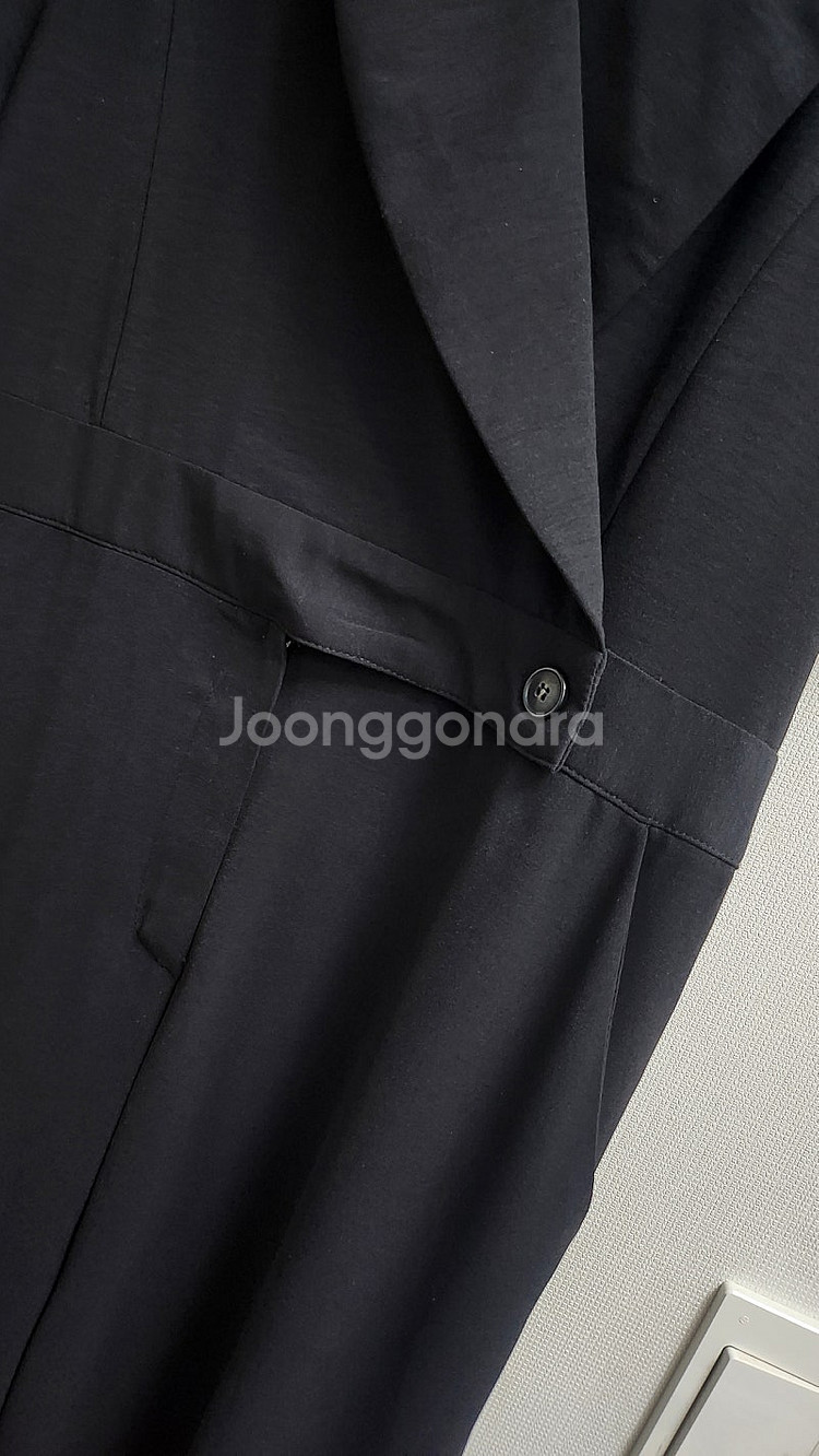 깜장오리 블랙 카라 점프수트--2