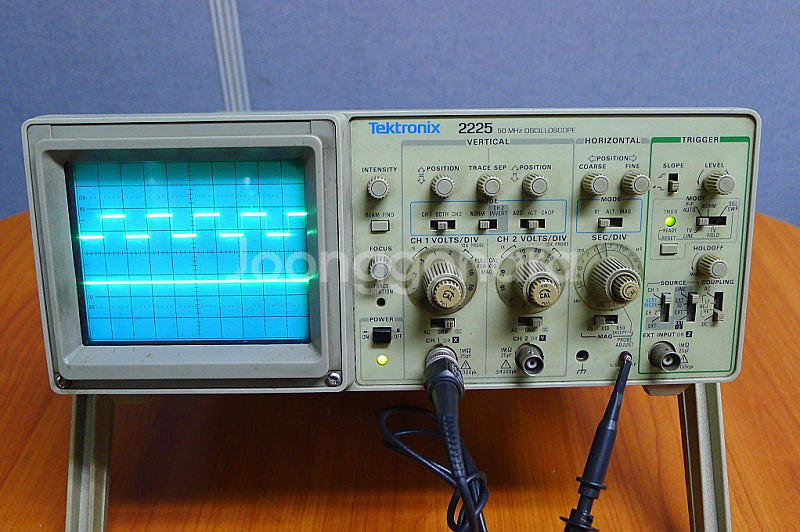 Tektronix 2225 50MHz 아날로그 오실로스...--1