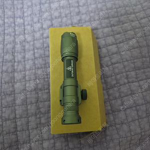 소택 M600C SOTAC M600C 웨폰 라이트 라이플용 with 20mm Rail System [에어스위치 포함] 팝니다.