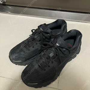 [265]나이키 줌 보메로5 블랙