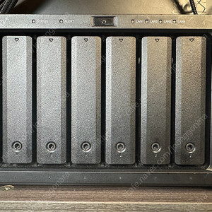 시놀로지 NAS DS1618+, DX517 확장베이