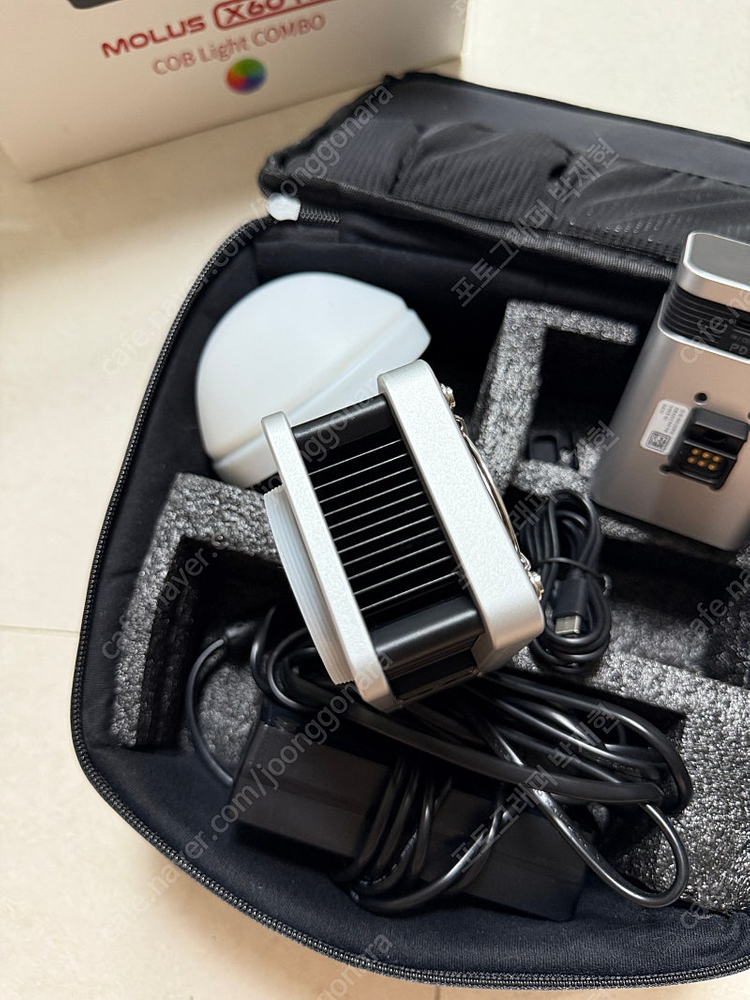 ZHIYUN MOLUS X60 RGB 콤보 팝니다--6
