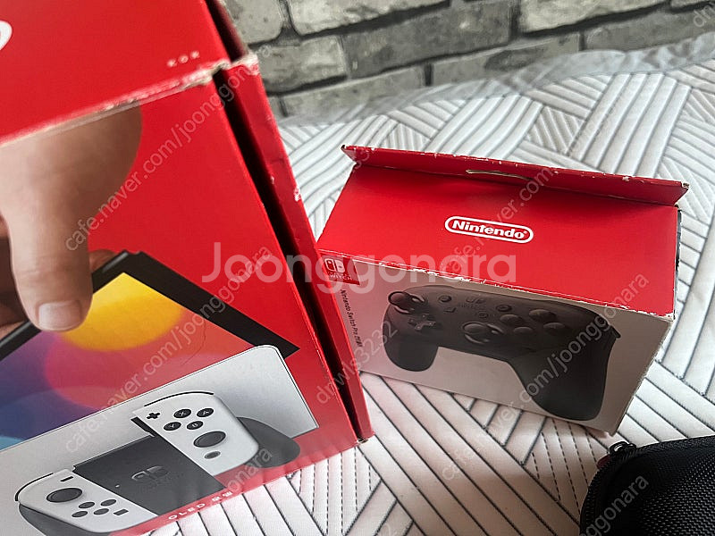 닌텐도 스위치 OLED + 정품 프로콘 + 스컬앤코 그...--7