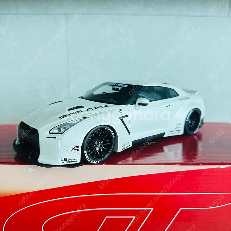 1:18 1/18 GT스피릿 GT Spirit 닛산 G...--1