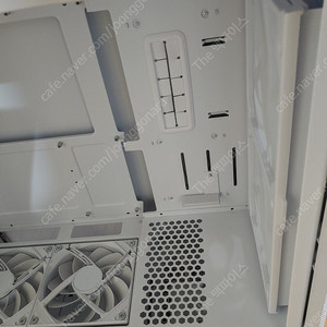 리안리 lancool 207 화이트 미들타워 pc케이스