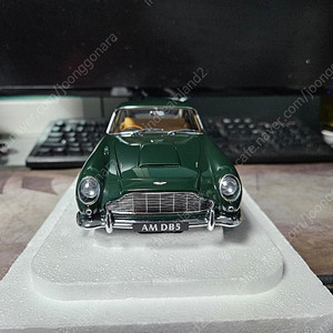 1:18 오토아트 애스터마틴db5