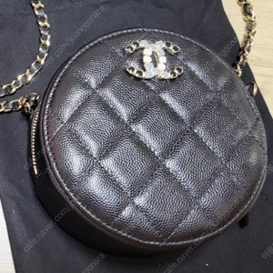 샤넬 동그리백 캐비어