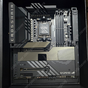 ASUS ROG CROSSHAIR X670E EXTREME 보드 판매합니다.