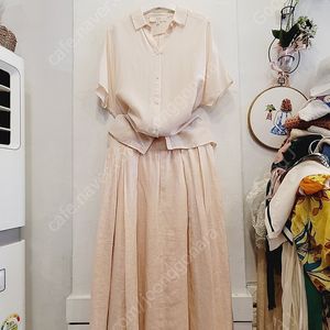 바네사브루노 아떼 실크 셔츠. 폴 알렉산더 린넨 롱 스커트