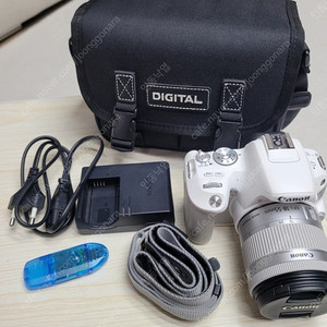 캐논 EOS 200D 카메라 팔아요