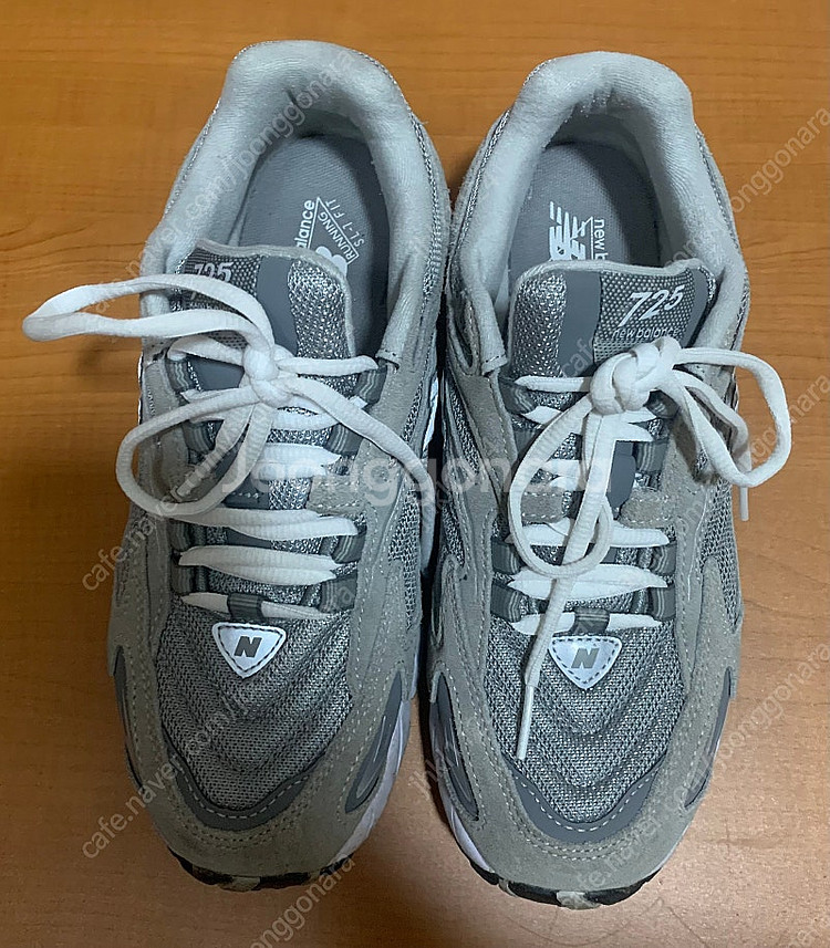 뉴발란스 725 운동화--1