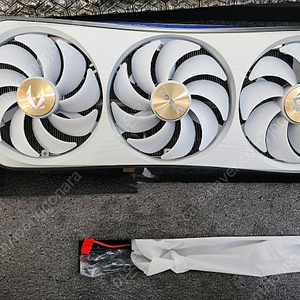 ZOTAC RTX4090 AMP White