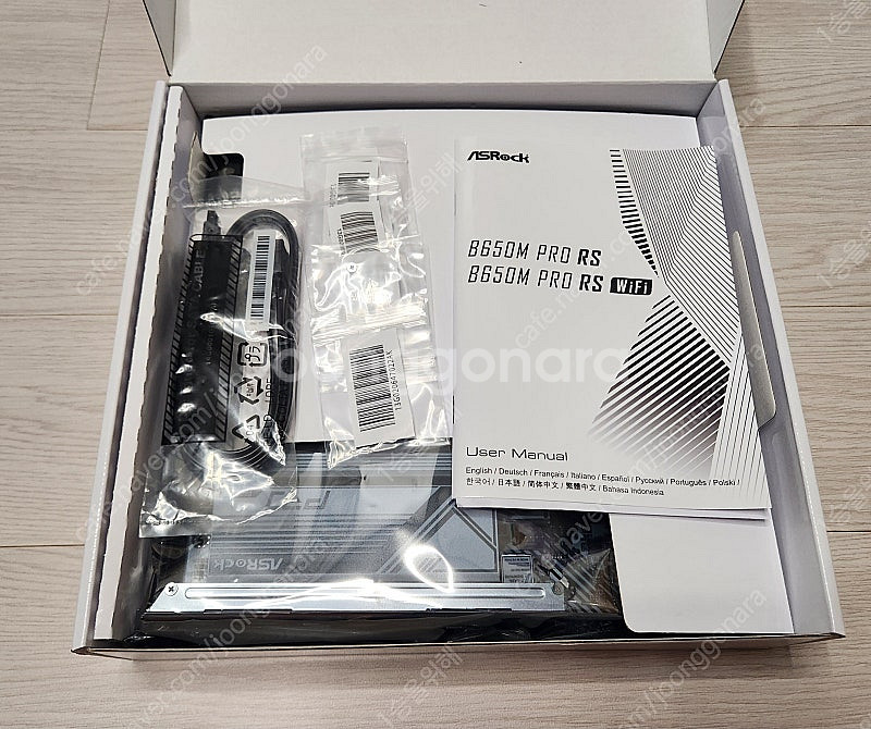 ASRock B650M PRO RS (1회장착 신품) 팝니다.--2