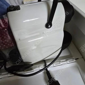 네스프레소 커피 머신 판매합니다. c40