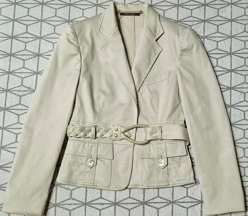 구찌 정품 벨트 자켓 판매합니다--4