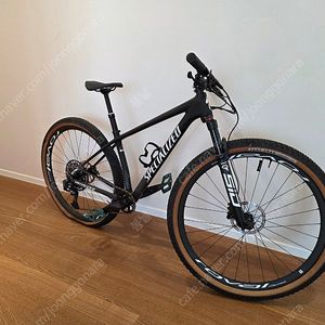 스페셜라이즈드 에픽 하드테일 익스퍼트 22년식 mtb 자전거
