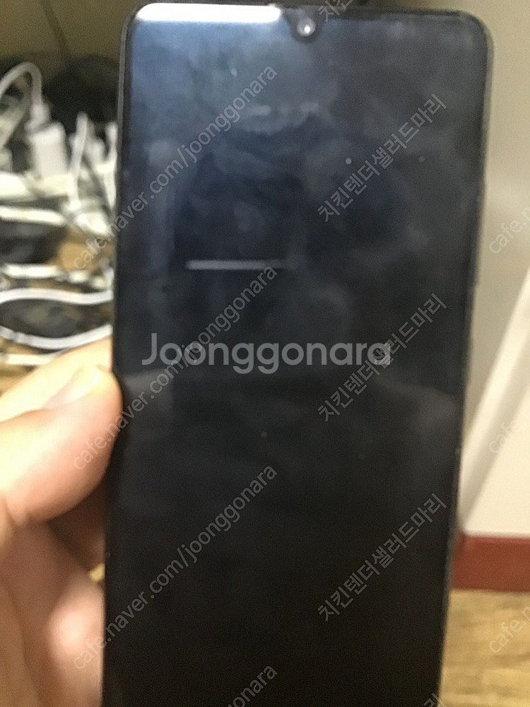 LG 유플러스 갤럭시 A32 블랙 단품 팝니다.--1