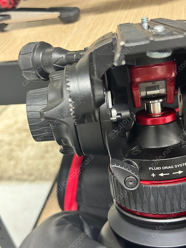 맨프로토 영상용 삼각대 비디오 트라이포드--1