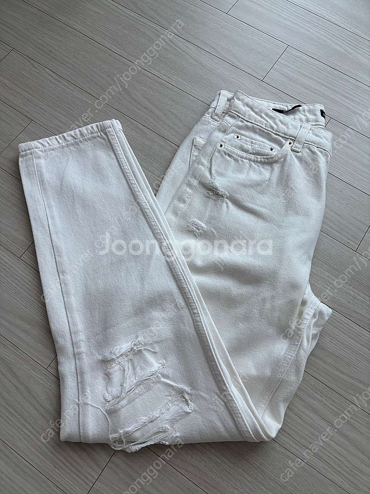새상급 Bershka 버쉬카 디스트로이드 데님 청바지--0