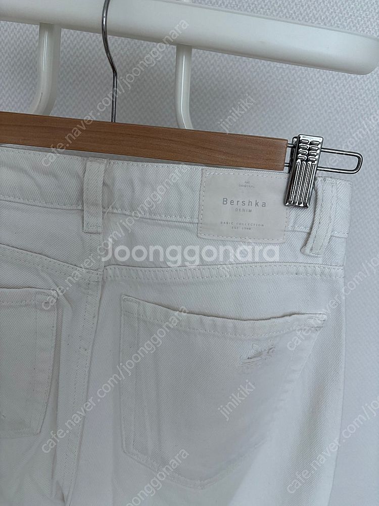새상급 Bershka 버쉬카 디스트로이드 데님 청바지--4