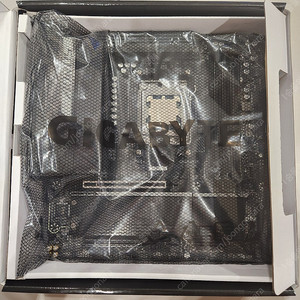 9600X + B650M 어로스엘리트 세트팝니다.