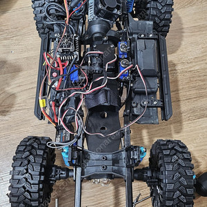 도끼모변 TRX4 차체