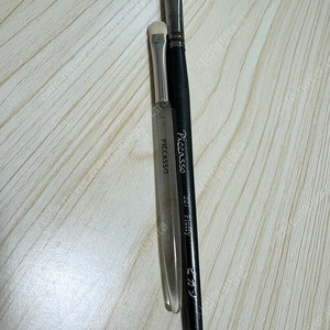 피카소227, 피카소꼴레지오니239 섀도우 브러쉬 일괄