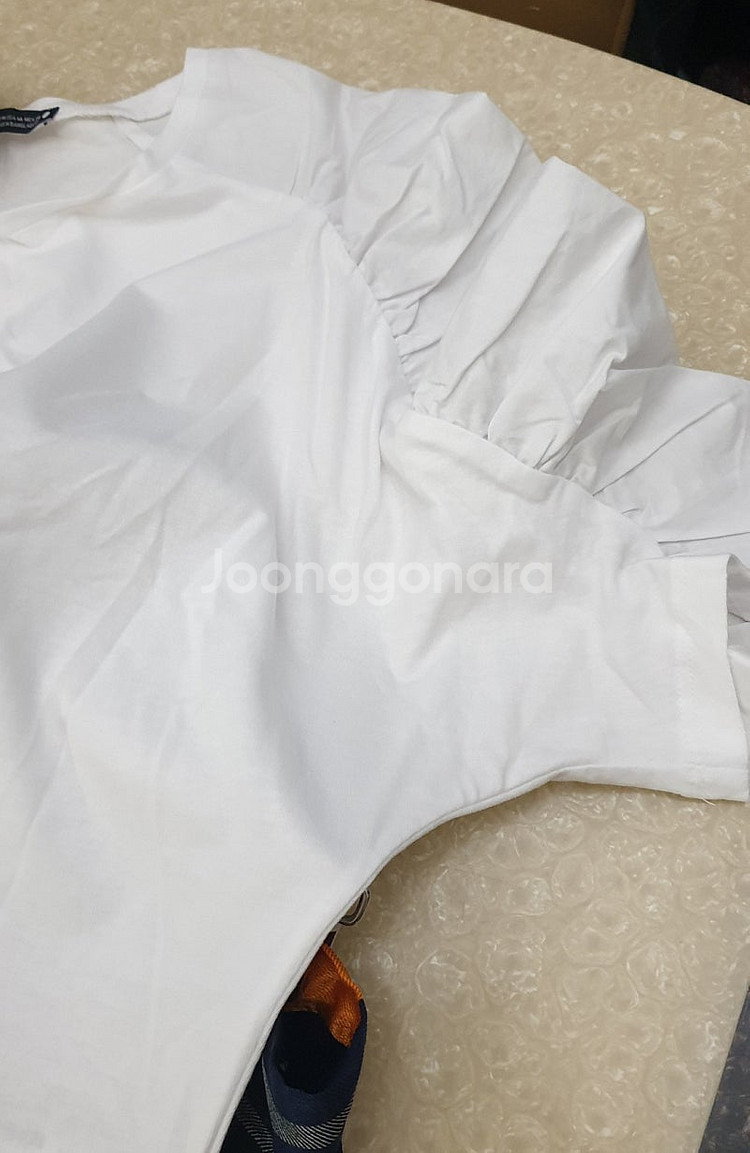 ZARAMADE 드레시한 윙퍼프 돌먼 날개블라우스티 고급진 면소재 프릴퍼프소매티셔츠 블라우스같은 갖춰입은 고급진 무...--4