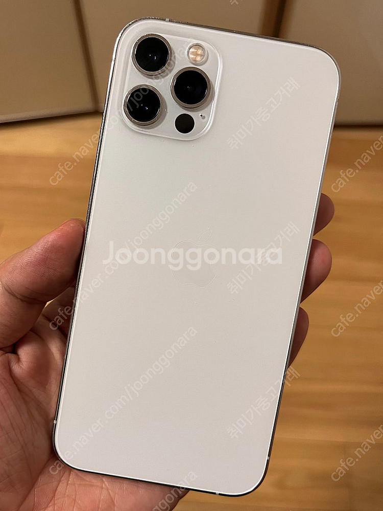 아이폰12프로 512GB 실버 팝니다 (카메라무음,하자...--0