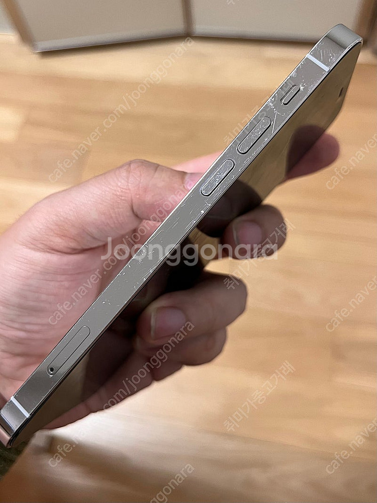 아이폰12프로 512GB 실버 팝니다 (카메라무음,하자...--3