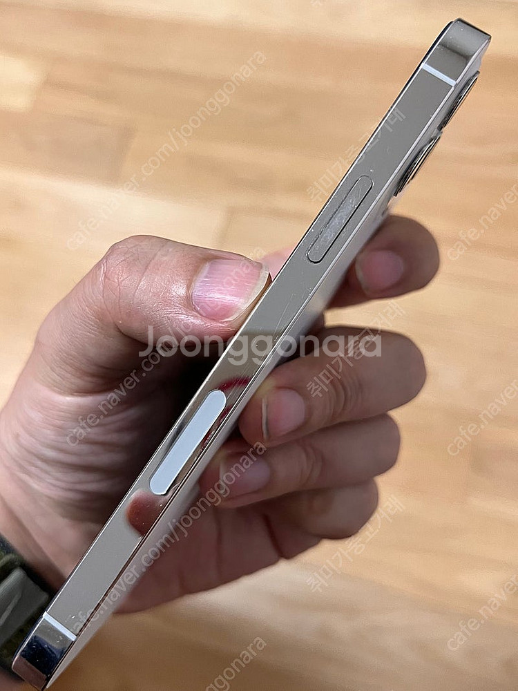 아이폰12프로 512GB 실버 팝니다 (카메라무음,하자...--5