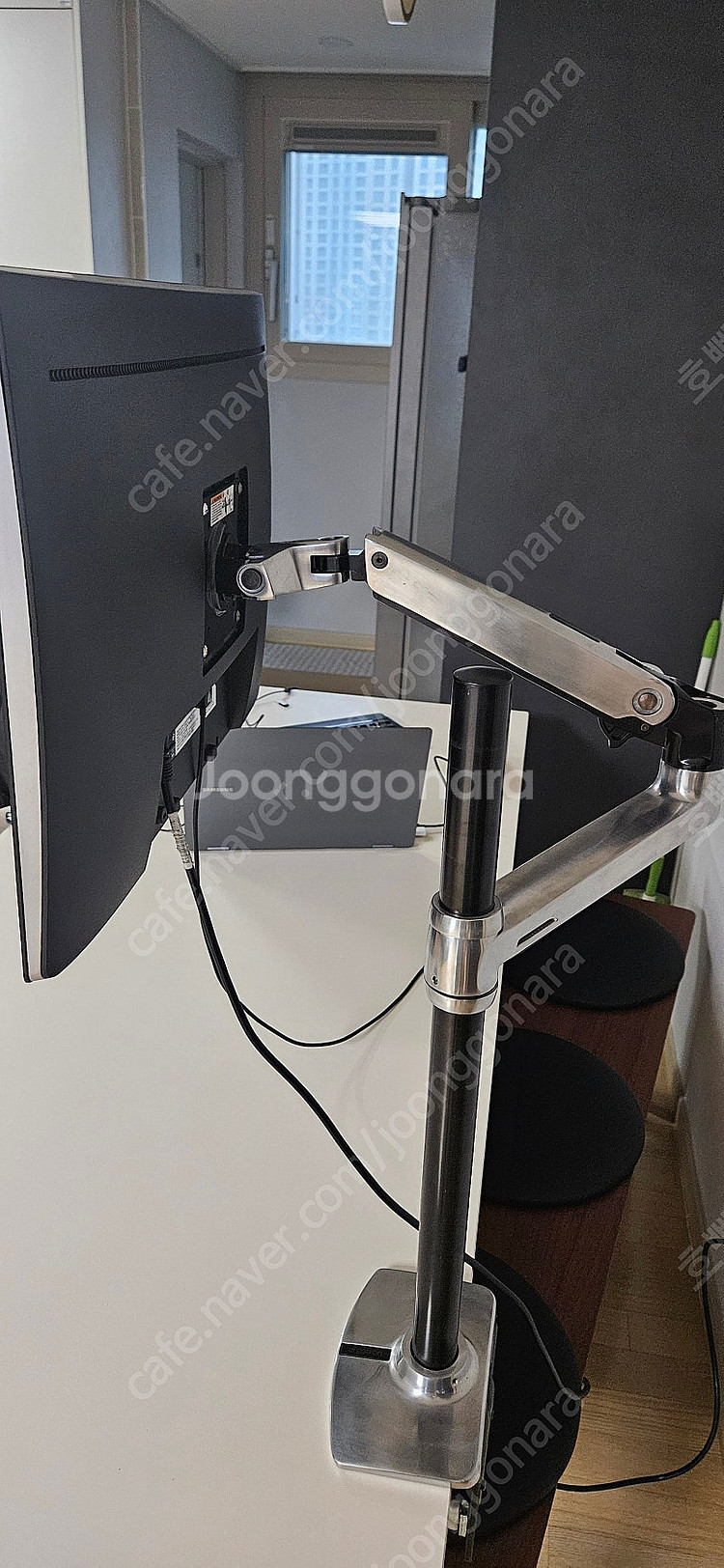 HP E242, 어고트론(Ergotron) 모니터암 셋...--2