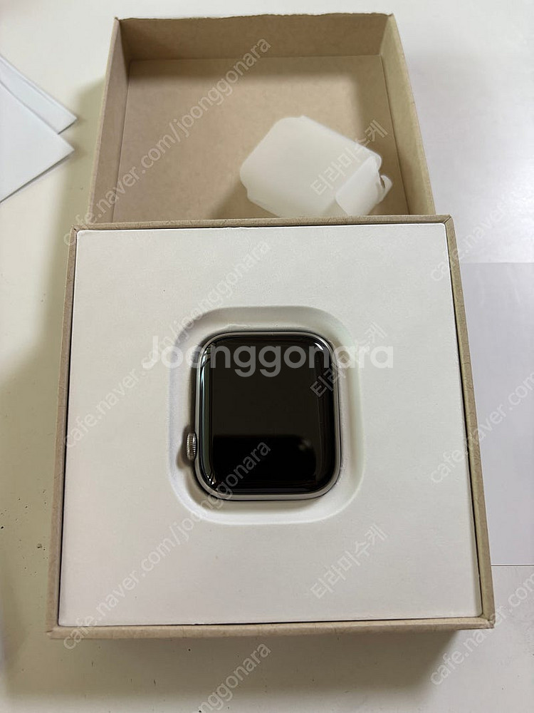 애플워치6 티타늄 실버 44mm 새제퓸--0
