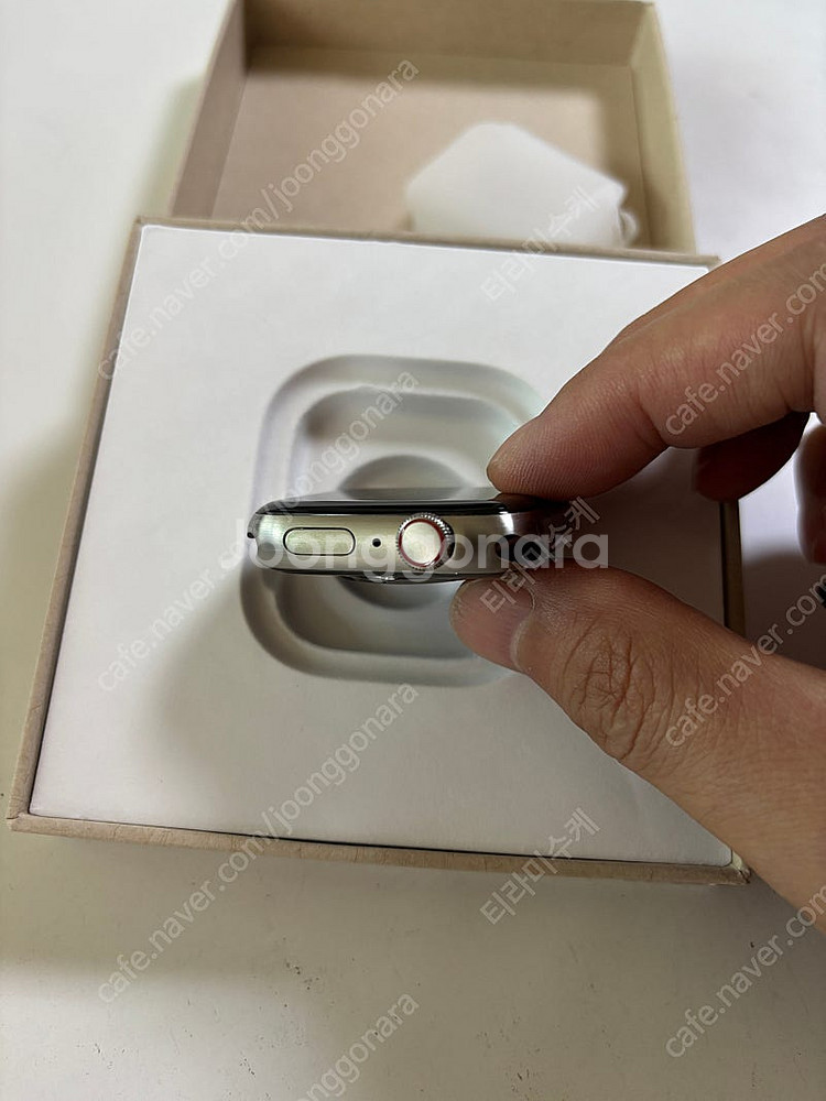애플워치6 티타늄 실버 44mm 새제퓸--2