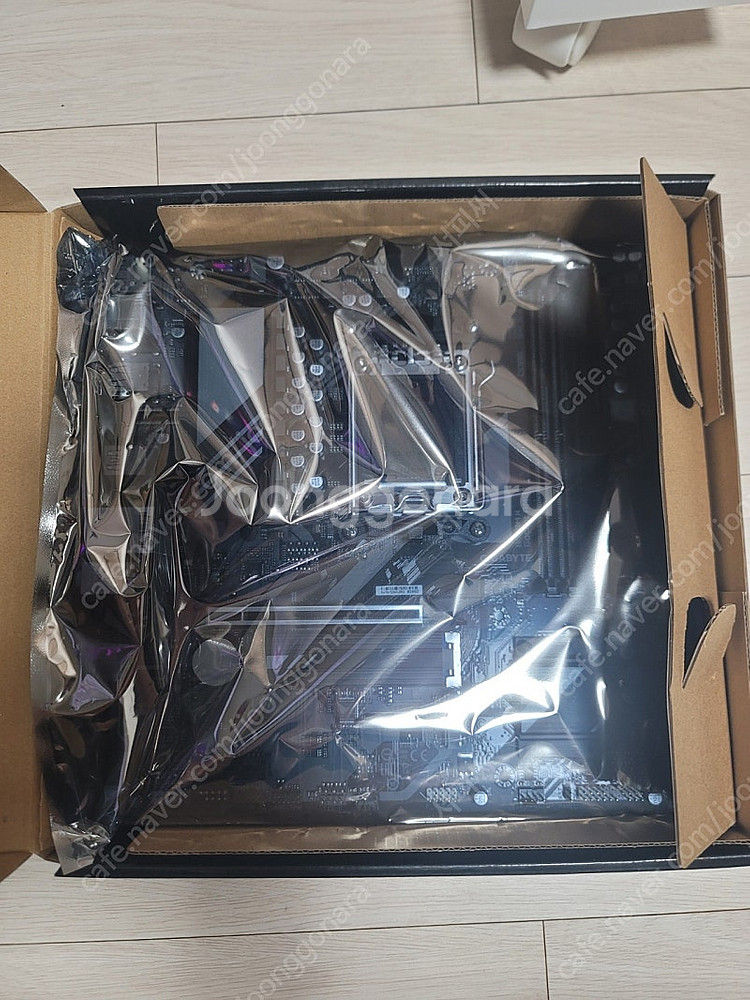 기가바이트 B650M K 팝니다.--1