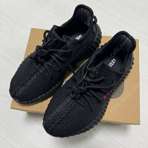 이지부스트 YEEZY BOOST 350 V2 브레드