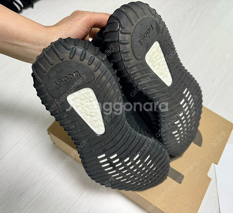 이지부스트 YEEZY BOOST 350 V2 브레드--2