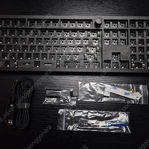 키크론 q6 max 베어본(블랙)