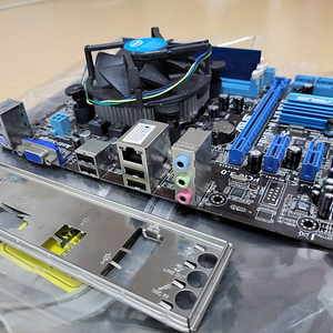 인텔 i5-3470+아수스 P8H61-MLX3+4g램 택포